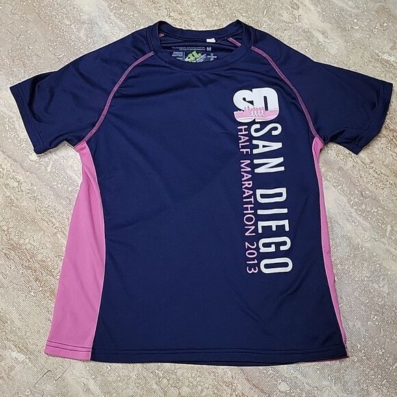 LESLIE JORDAN POLY RACE TEE SAN DIEGO MARATHON 2013 SIZE M - Picture 2 of 6